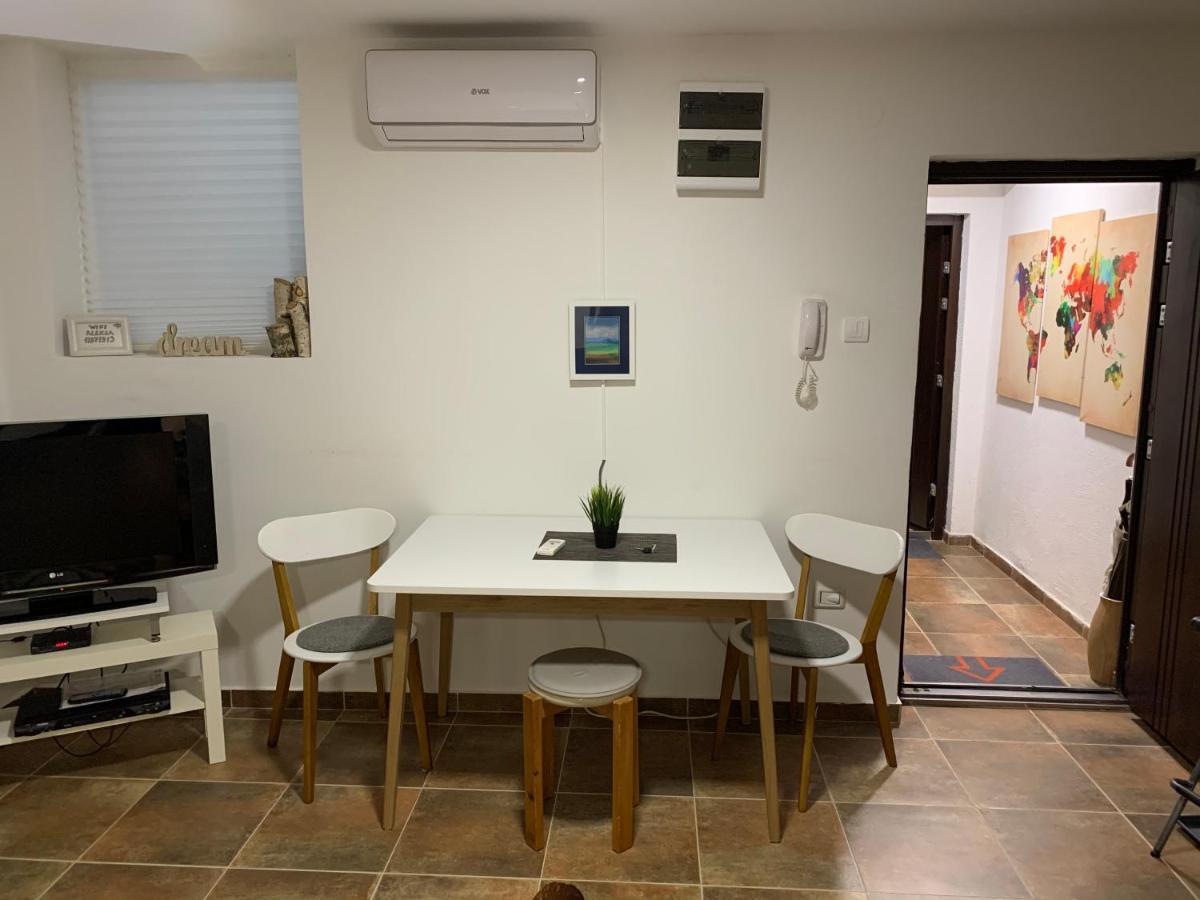 A6 Apartment Novi Sad Esterno foto